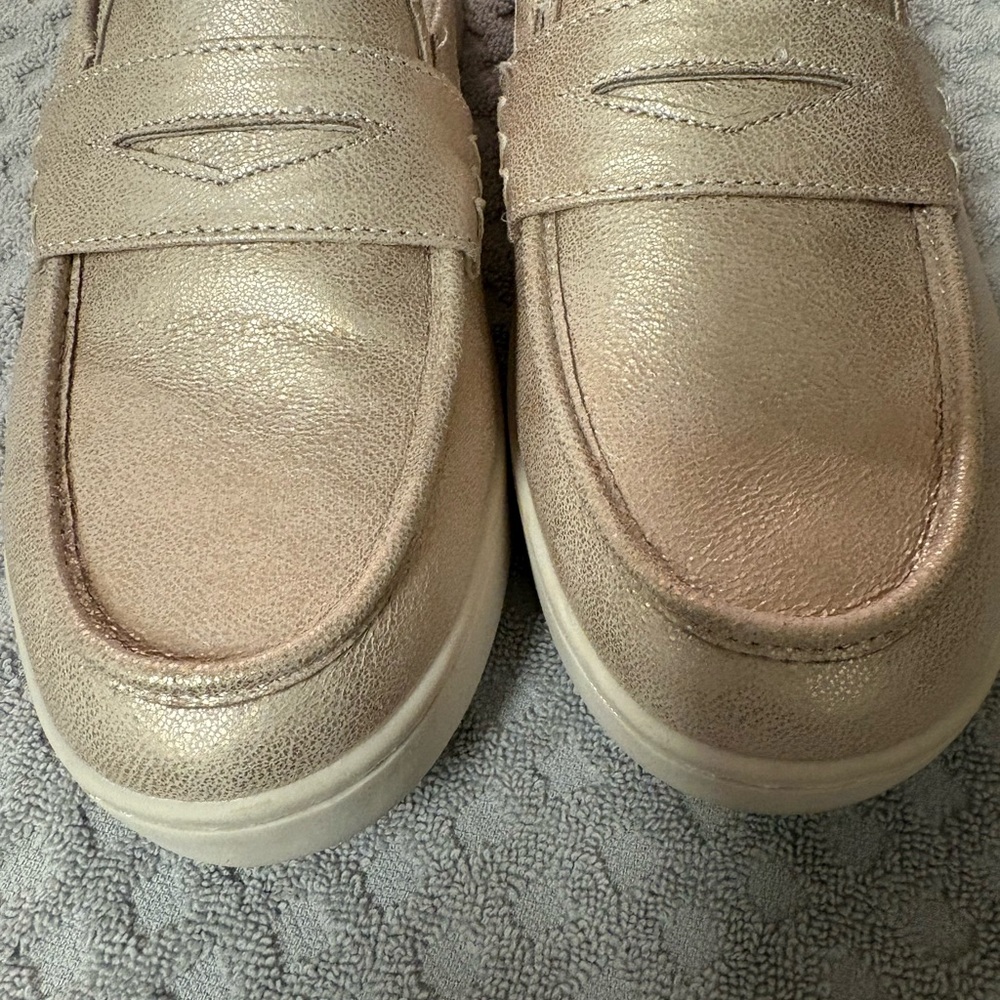 Women’s BOBS Skechers Slip-Ins Metallic Loafers - Light Gold Size 9.5 - Picture 2 of 16
